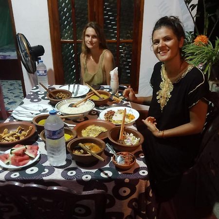 Nelum Home Stay Szigirija Kültér fotó