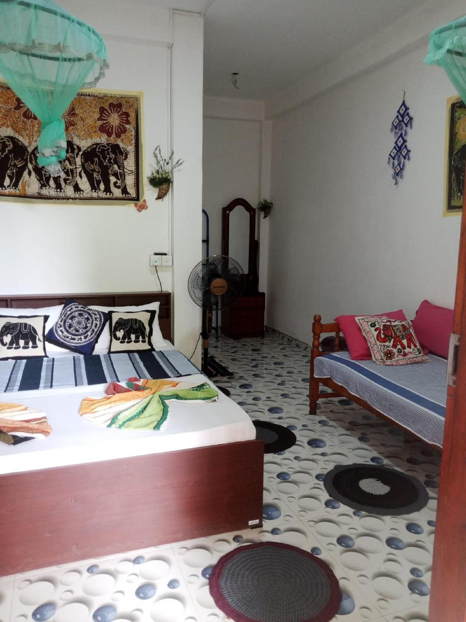 Nelum Home Stay Szigirija Kültér fotó